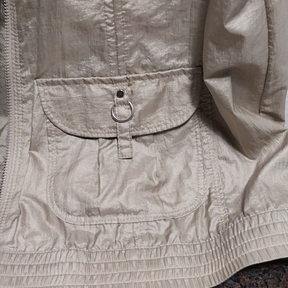 Chico's Vest...EUC  - Picture 3 of 8